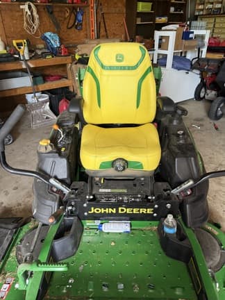 Image of John Deere Z930M equipment image 2