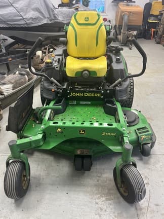 Image of John Deere Z930M equipment image 1