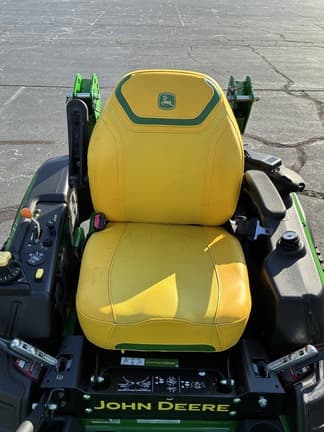 Image of John Deere Z930M equipment image 3