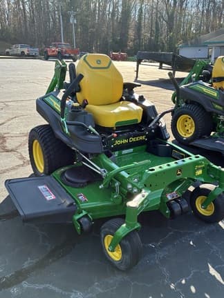 Image of John Deere Z930M equipment image 1