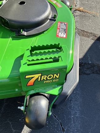 Image of John Deere Z930M equipment image 2