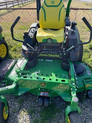 2025 John Deere Z930M Equipment Image0