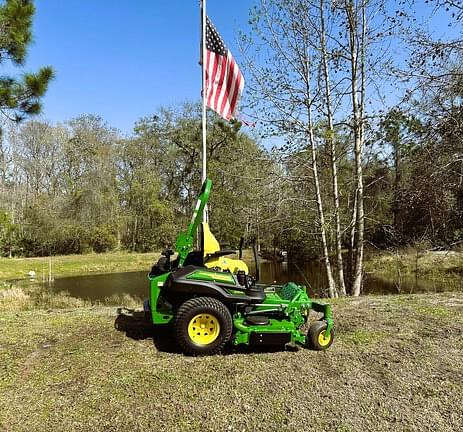 Image of John Deere Z930M equipment image 1