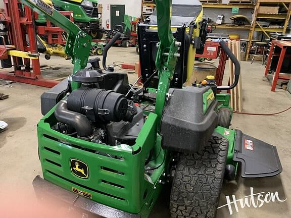 Image of John Deere Z930M equipment image 3