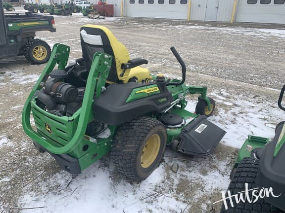 Image of John Deere Z930M equipment image 1