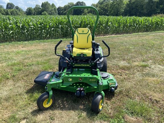 Image of John Deere Z930M equipment image 1
