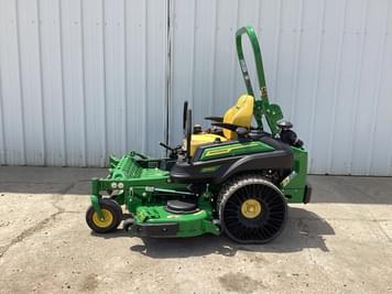 Main image John Deere Z930M