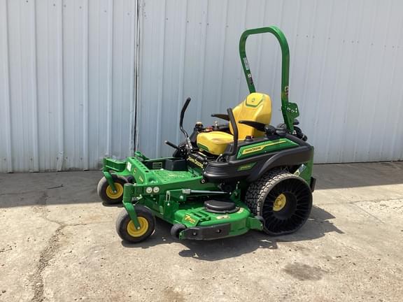 Image of John Deere Z930M equipment image 1