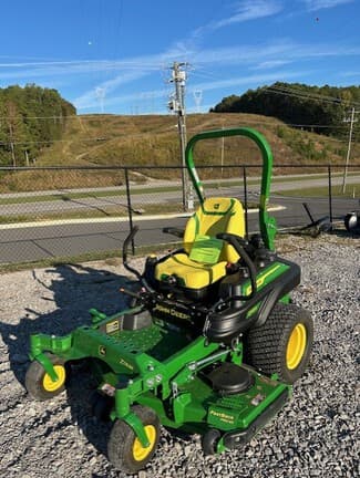 Main image John Deere Z930M