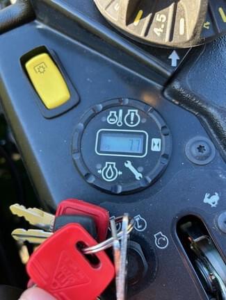 Image of John Deere Z930M equipment image 3