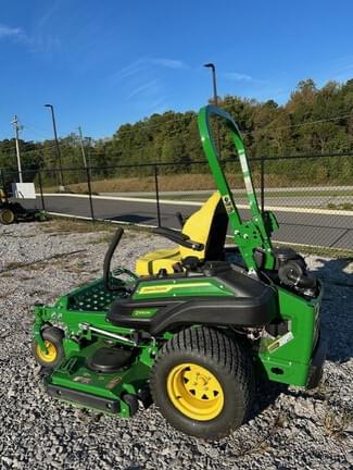 Image of John Deere Z930M Image 1