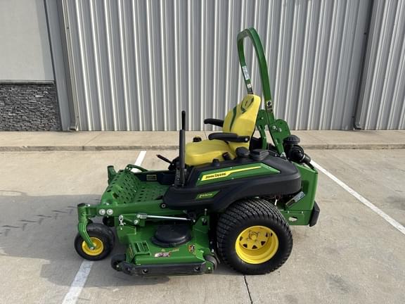 Image of John Deere Z930M equipment image 2