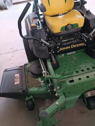 Image of John Deere Z930M equipment image 1