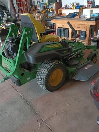 Image of John Deere Z930M equipment image 3