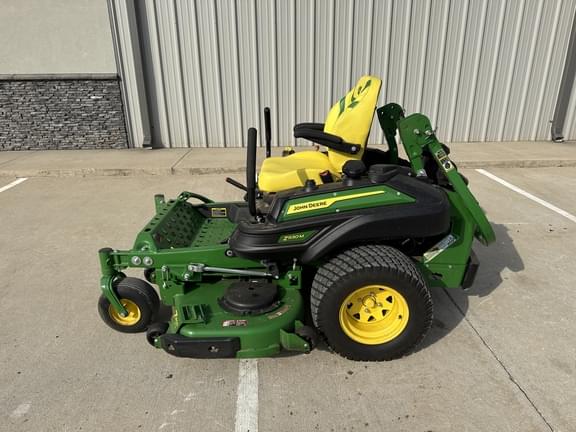 Image of John Deere Z930M equipment image 3