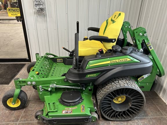 Image of John Deere Z930M equipment image 1