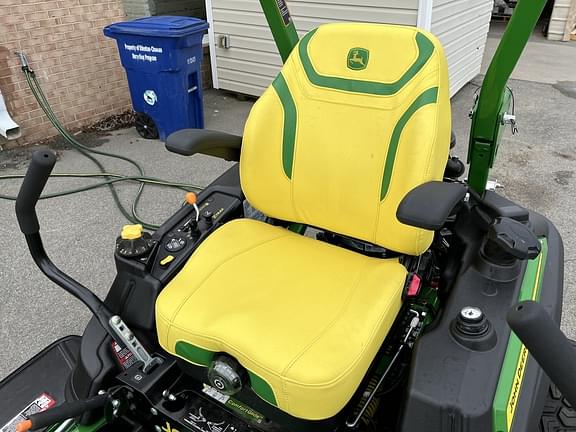 Image of John Deere Z930M equipment image 4