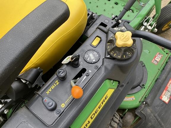 Image of John Deere Z930M equipment image 4
