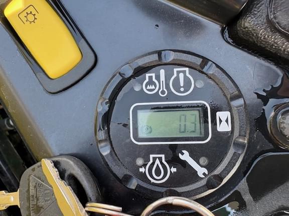 Image of John Deere Z930R equipment image 2