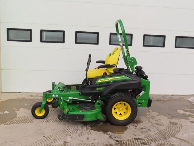 Image of John Deere Z930R equipment image 2