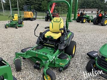 Main image John Deere Z930R