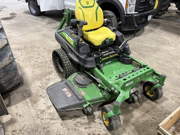 Image of John Deere Z930R equipment image 1