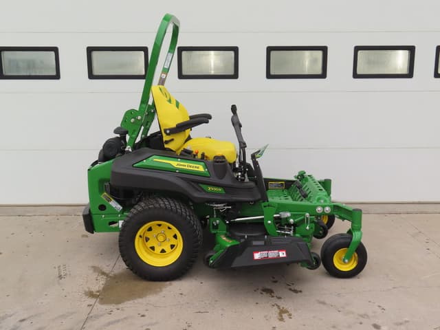 Image of John Deere Z930R equipment image 2