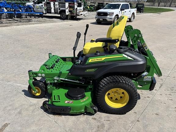 Image of John Deere Z930R equipment image 1