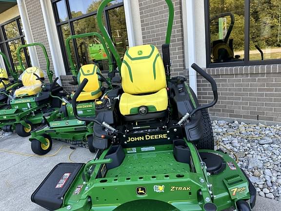 Image of John Deere Z950M equipment image 2