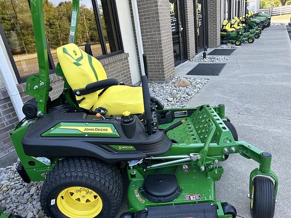 Image of John Deere Z950M equipment image 1