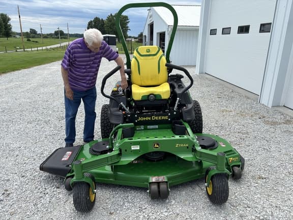 Image of John Deere Z950M equipment image 1