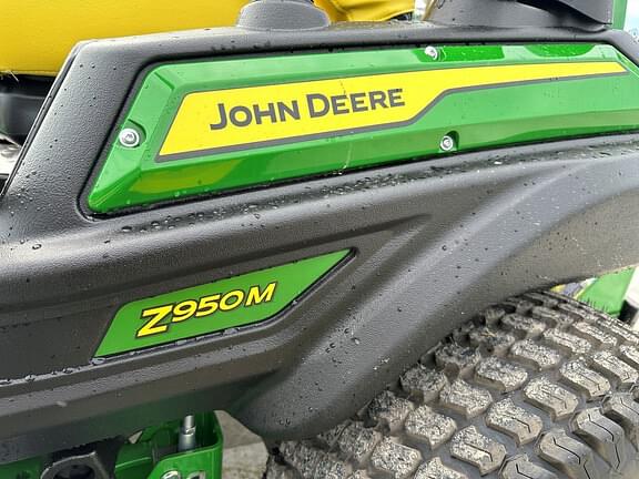 Image of John Deere Z950M equipment image 3