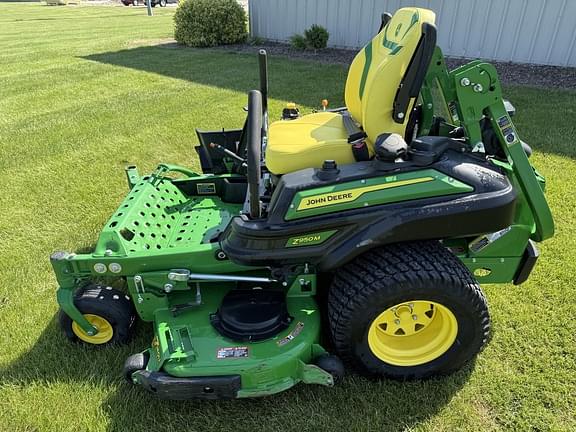 Image of John Deere Z950M equipment image 1