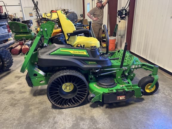 Image of John Deere Z950M equipment image 4