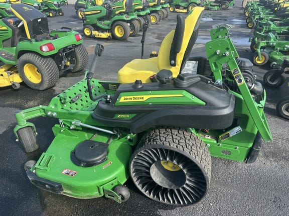 2024 John Deere Z950R Equipment Image0
