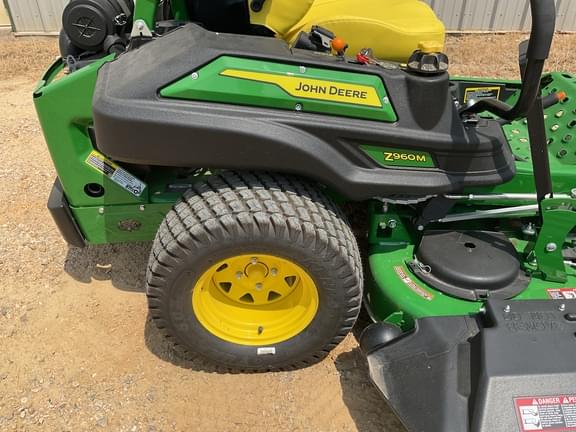 Image of John Deere Z960M equipment image 3