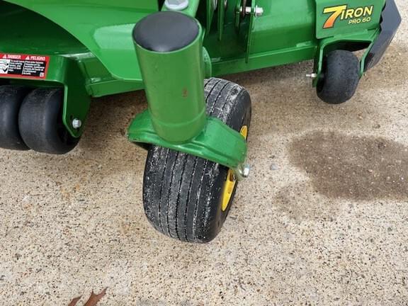 Image of John Deere Z960M equipment image 4