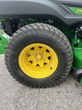 Image of John Deere Z960M equipment image 4