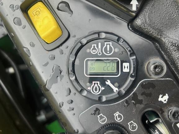 Image of John Deere Z970R equipment image 4