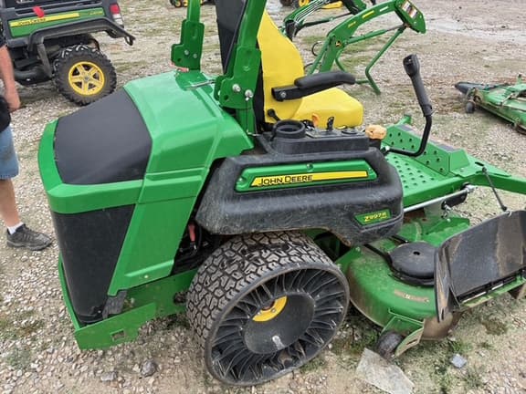 Image of John Deere Z997R equipment image 2