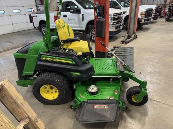 Image of John Deere Z997R equipment image 2