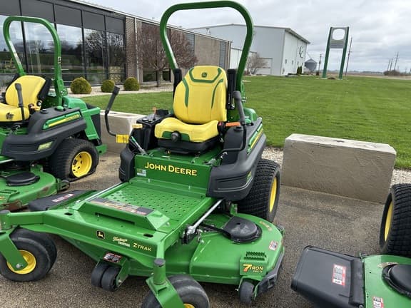 Image of John Deere Z997R equipment image 2