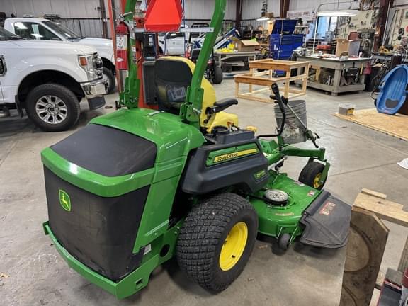 Image of John Deere Z997R equipment image 1