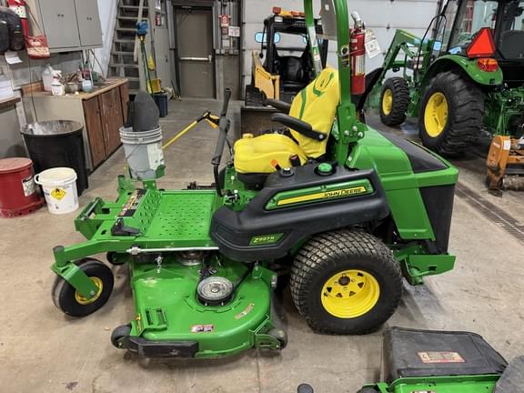 Image of John Deere Z997R equipment image 2