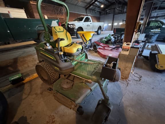 Image of John Deere Z997R equipment image 1