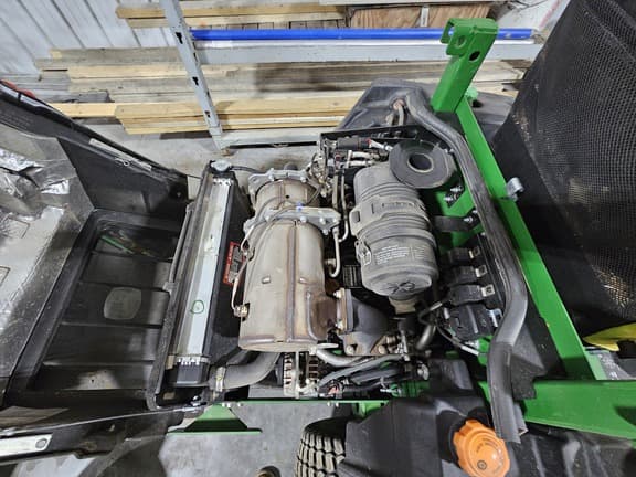 Image of John Deere Z997R equipment image 4