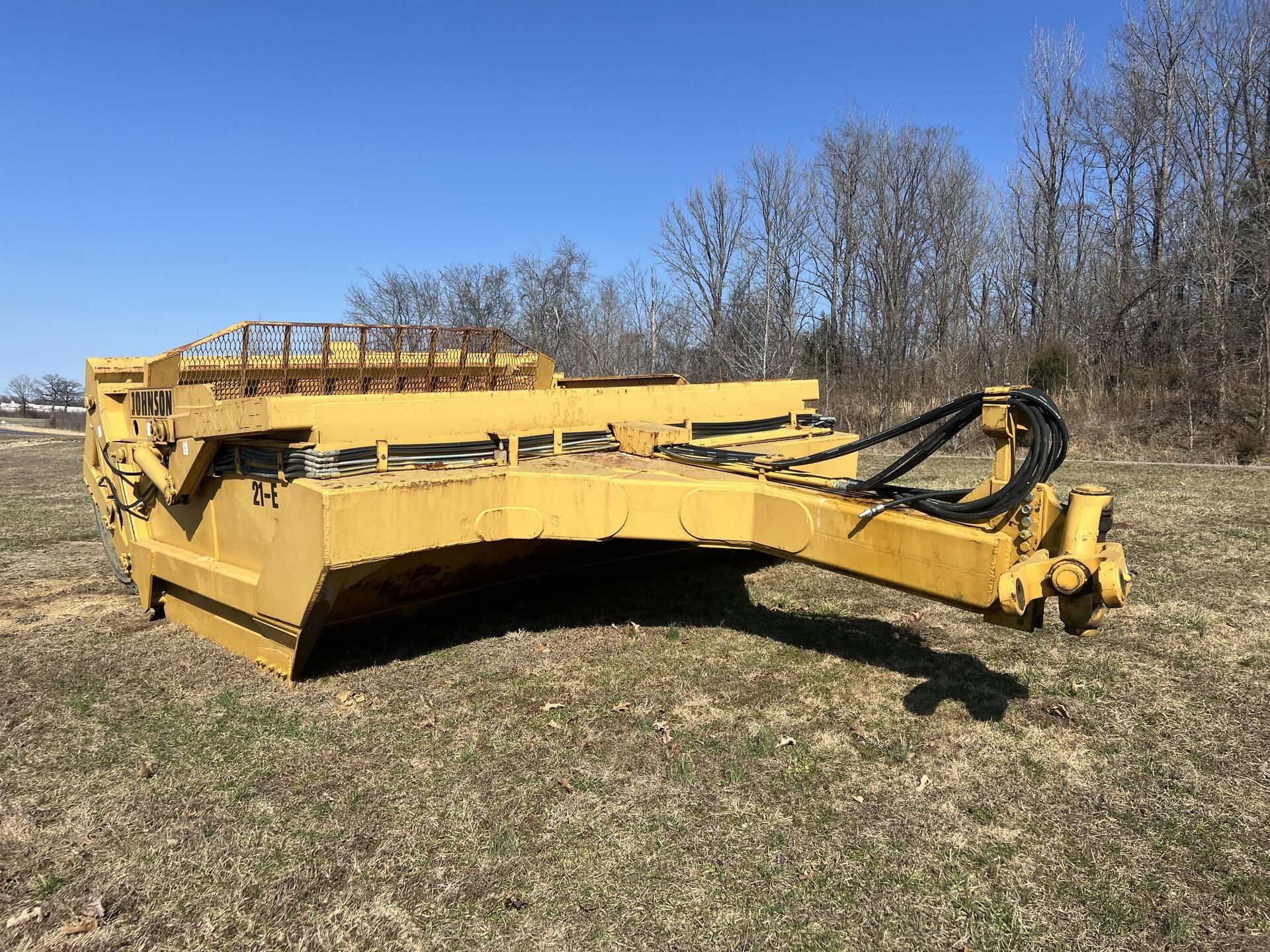 2024 Johnson 21E Equipment Image0