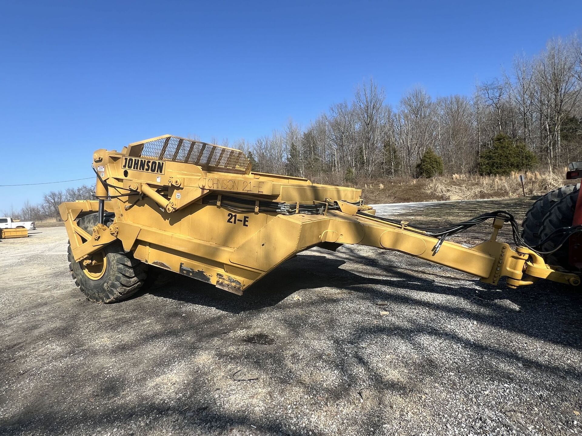 2024 Johnson 21E Equipment Image0