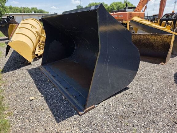 2024 JRB Wheel Loader Bucket Equipment Image0