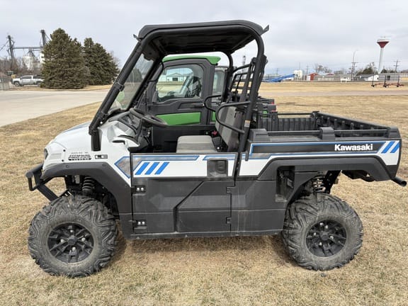 2024 Kawasaki Mule Pro FXR 1000 Equipment Image0